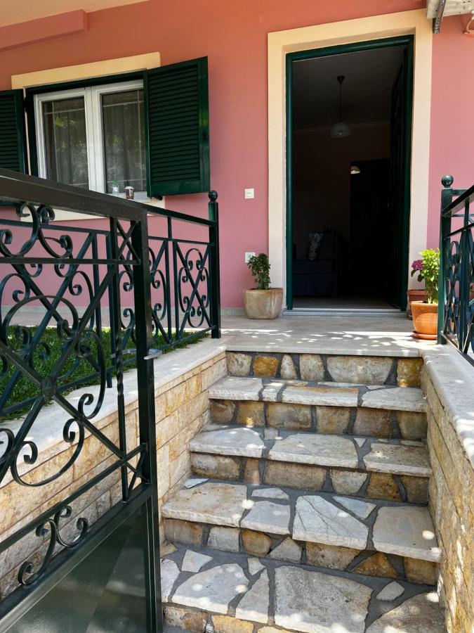 ניקיאנה Anna'S Apartments מראה חיצוני תמונה