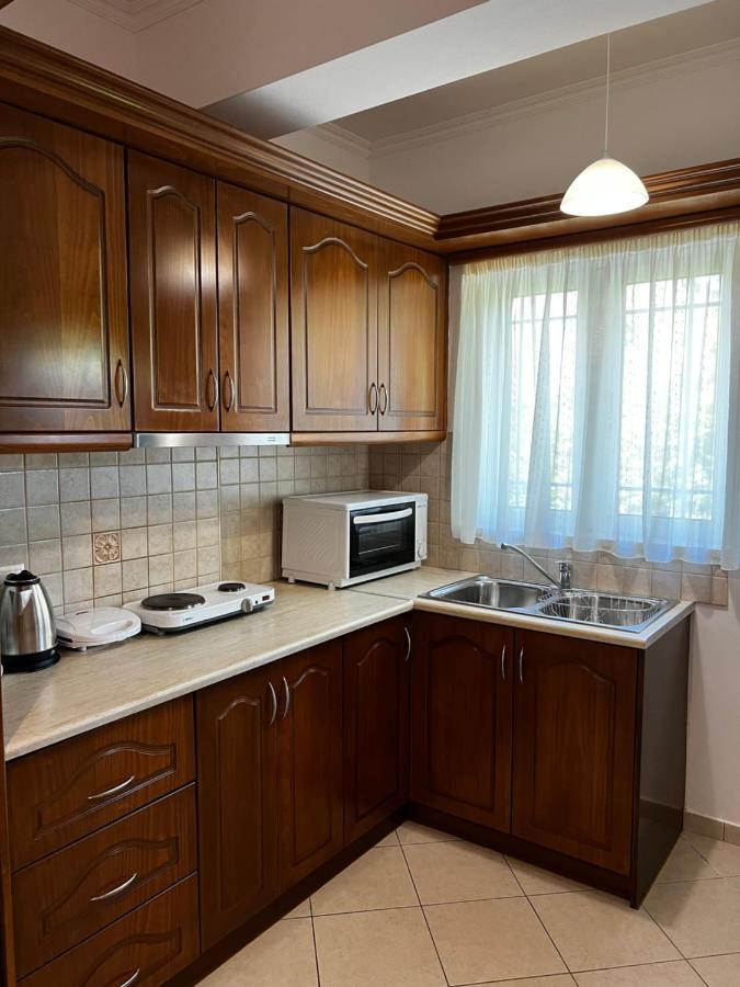 ניקיאנה Anna'S Apartments מראה חיצוני תמונה