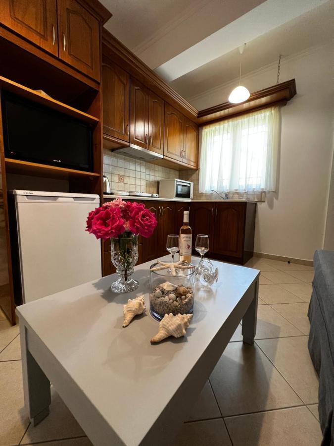 ניקיאנה Anna'S Apartments מראה חיצוני תמונה